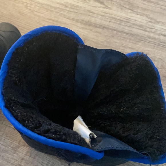 Kamik snowbug size 7 toddler lined winter boots - Picture 4 of 4